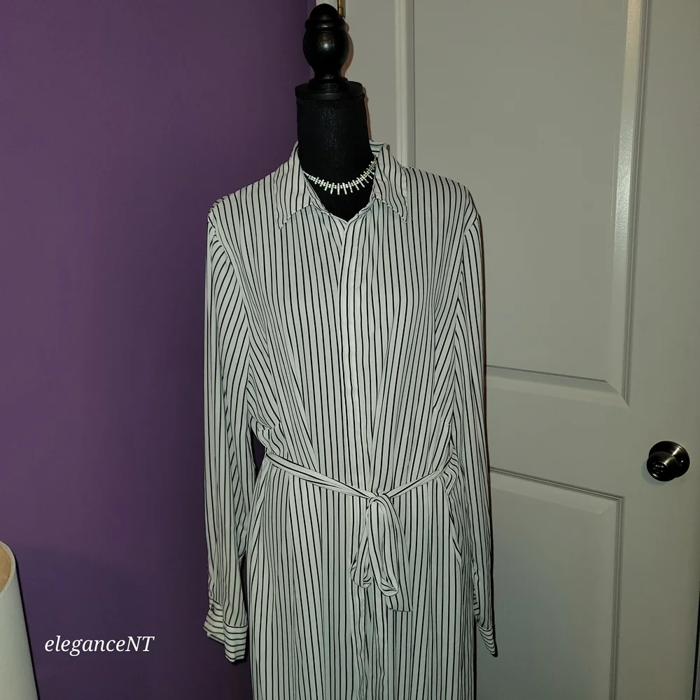 Forever 21 Black and White Belted Striped Cardigan SZ: 1X - Picture 4 of 9